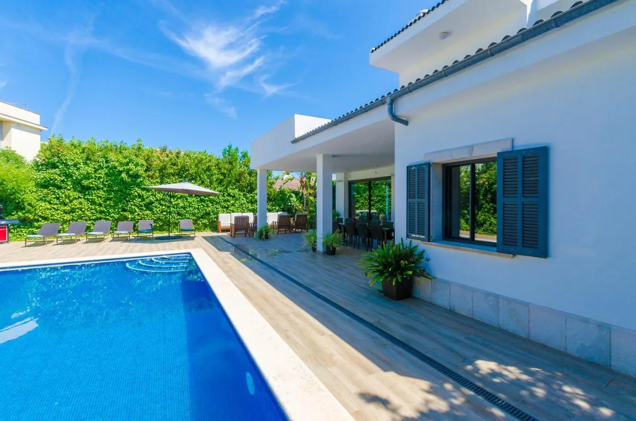 Villa Diagonal Can Picafort  Spain