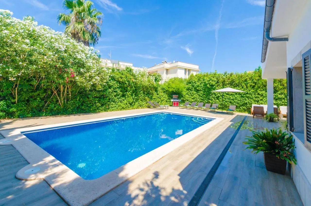 Villa Diagonal Can Picafort  Spain